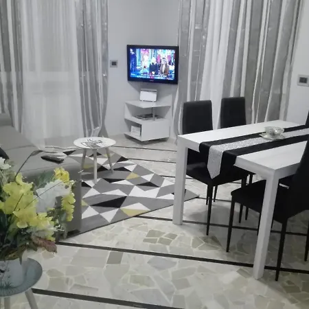 Ylli House Appartement