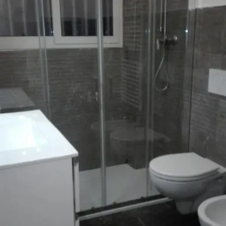 Ylli House