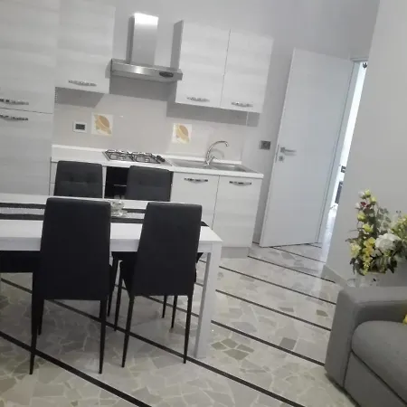 Ylli House Apartment